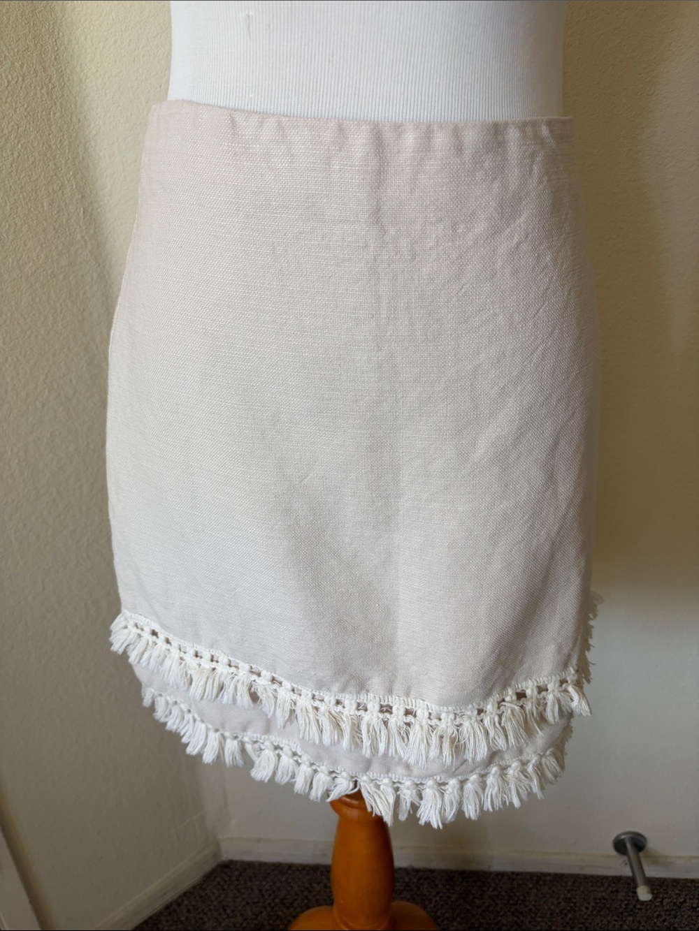 Loft Women’s Cream Fringe Hem Skirt